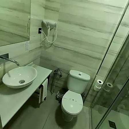 Cedran Hotel 2*