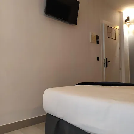 Cedran Hotel
