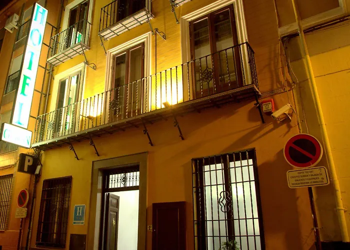 Ξενοδοχείο Cedran 2*