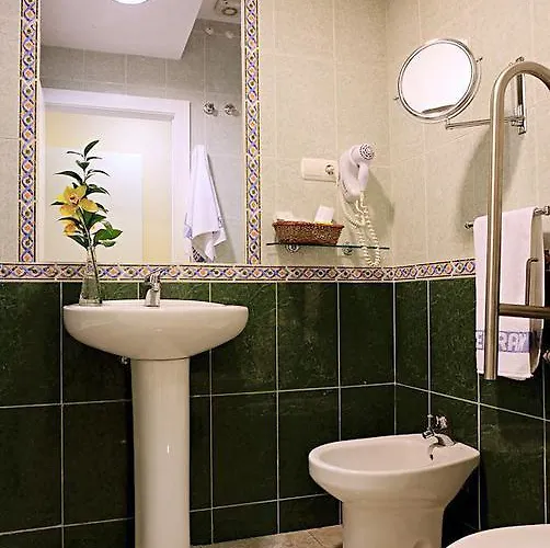 Cedran Hotel Granada